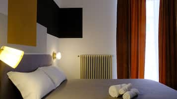 1 bedroom, premium bedding, down duvets, minibar