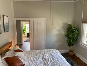 2 Schlafzimmer, Bügeleisen/Bügelbrett, kostenloses WLAN, Bettwäsche