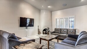 50-inch flat-screen TV with cable channels, TV, fireplace - Golfers Paradise W/pickleball & Heated Pool & Spa! (Scottsdale)
