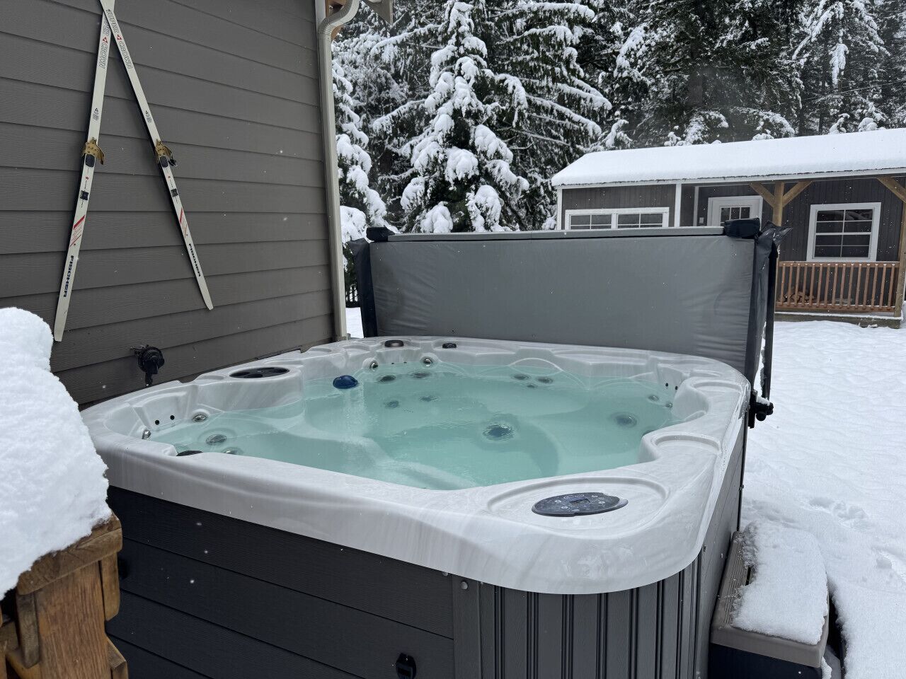 Bain à remous extérieur