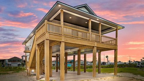Welcome to "Oh Whale" beach rental!