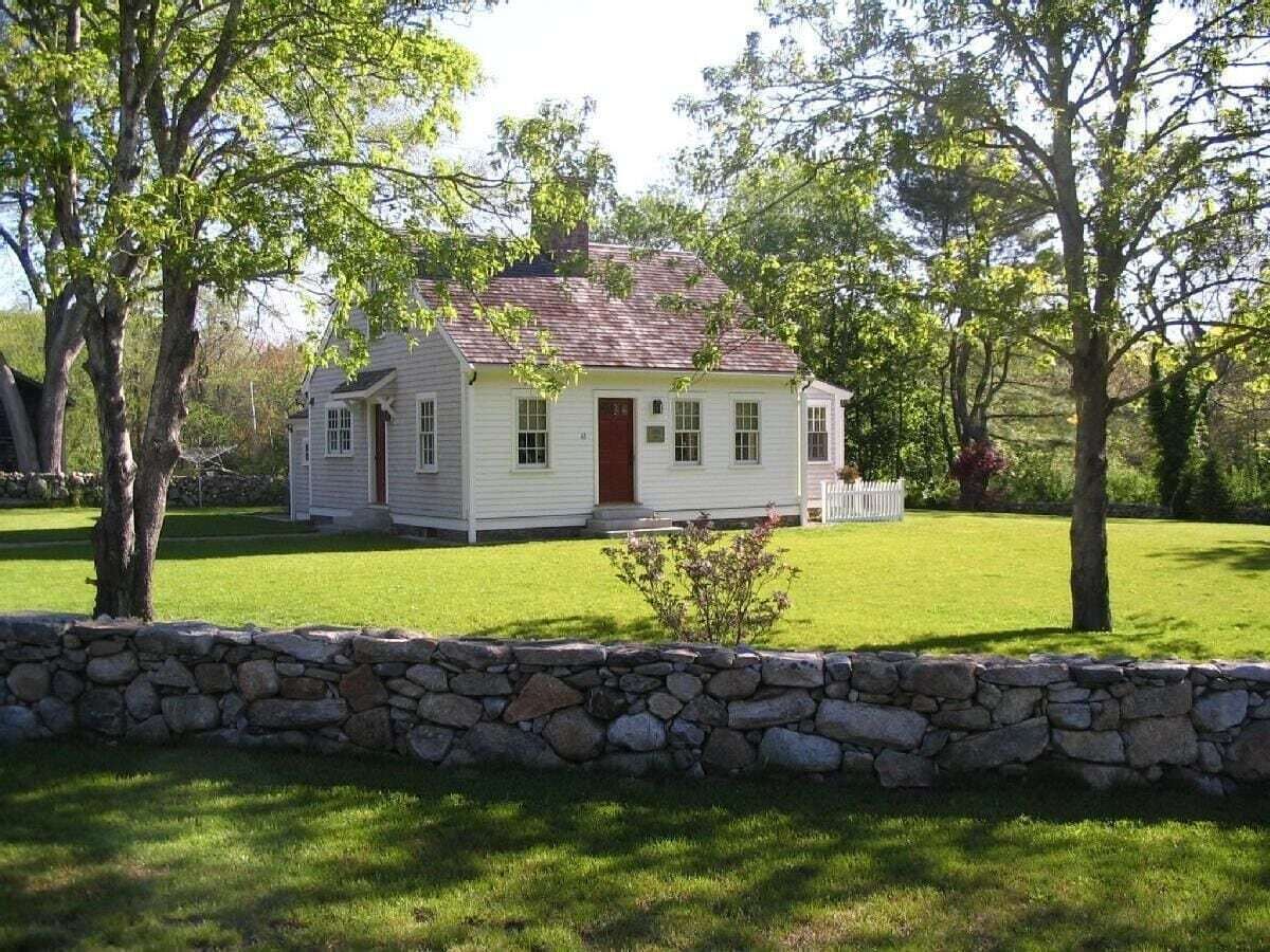 Period Cottage In Idyllic Country Setting, Minutes From Ocean; Pet-Friendly.