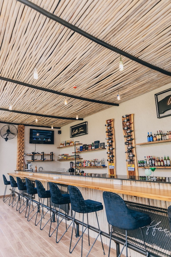 Bar (en la propiedad)