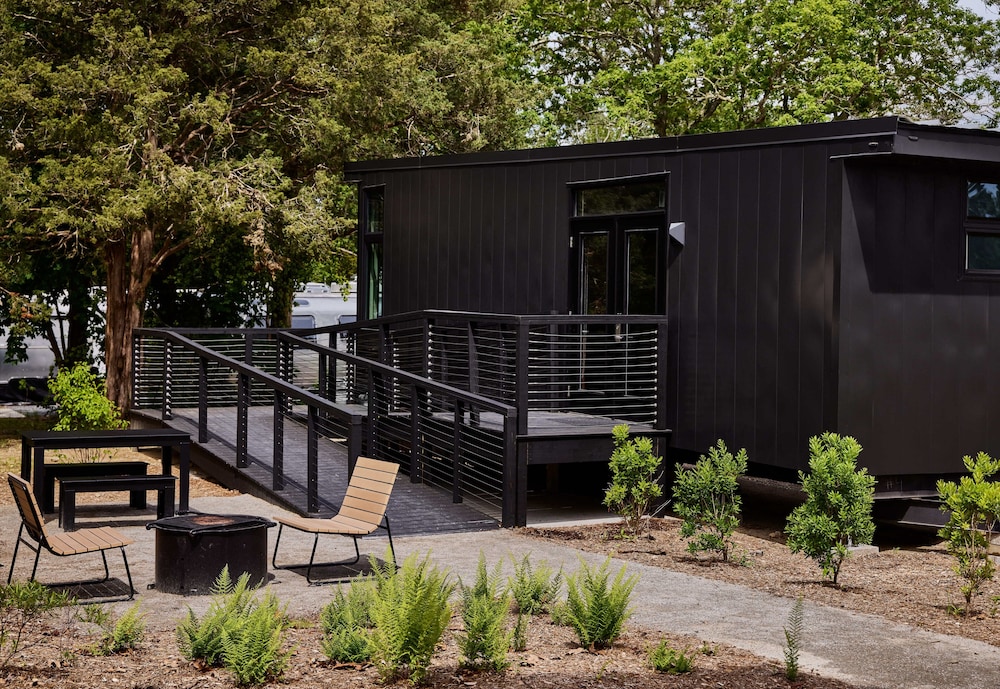 AutoCamp Asheville by null