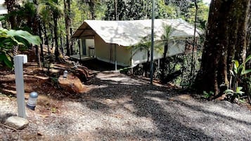 Fachada da propriedade