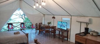 Volcano Tenorio Glamping Ranch - 3 Tents