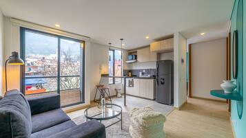 Apartemen Eksklusif | Area keluarga | Smart TV 40-inci dengan saluran TV kabel