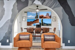 Dining - Scottsdale Paradise! Basketball, Heated Pool, Golf (Scottsdale)