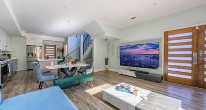 Spacious 3BR Townhome All Bedrooms w Private Baths