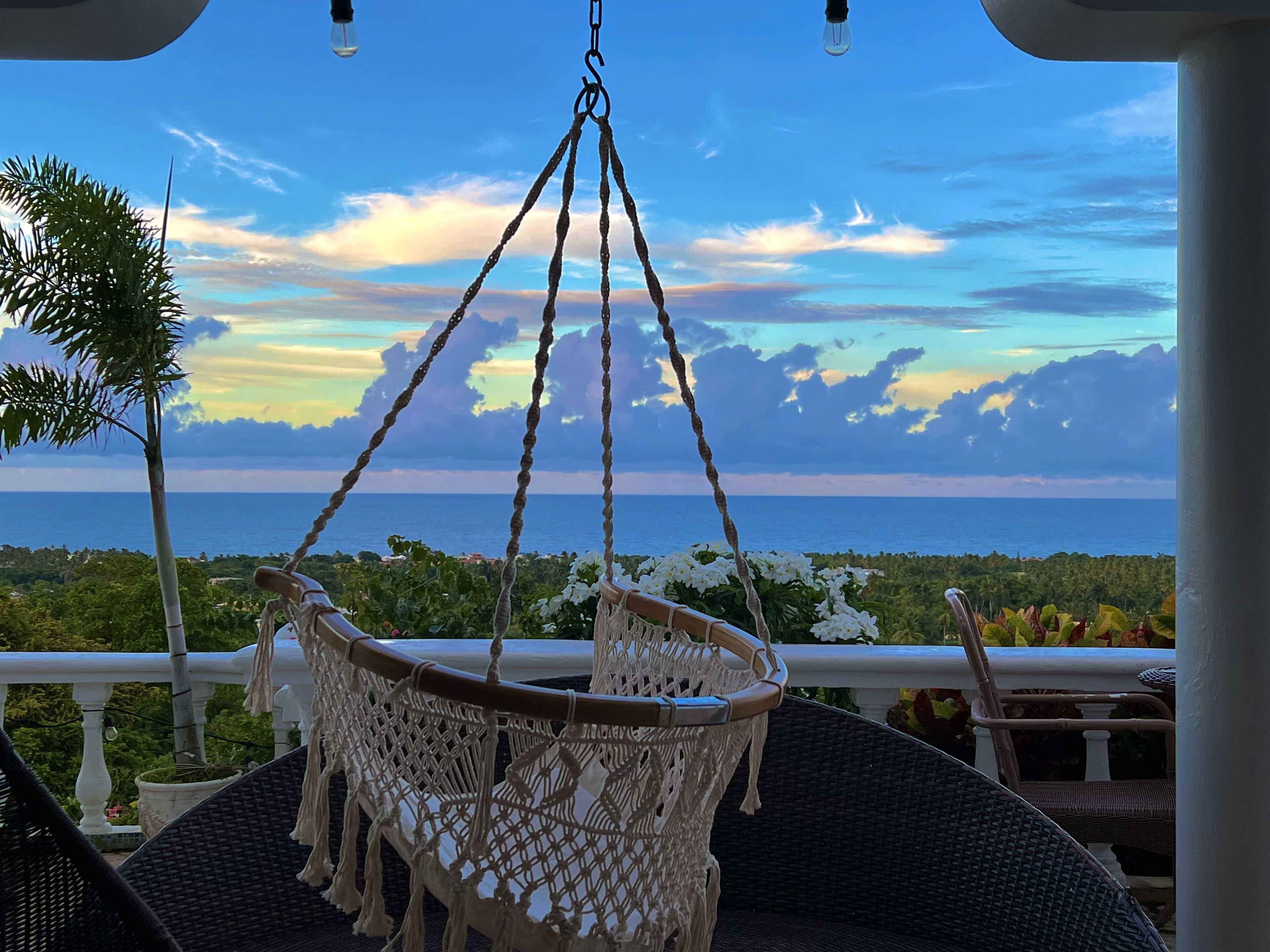APARTMENT #2, 1 Queen Bed, Non Smoking, Ocean View | Terrace/patio