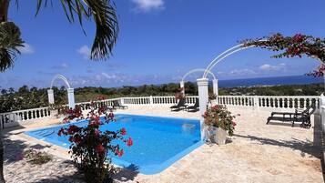 2 outdoor pools, open 8:00 AM to 9:00 PM, sun loungers