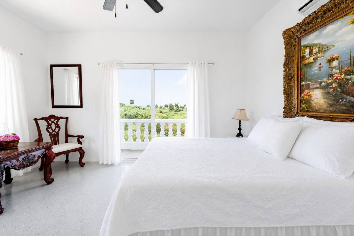 God Father #5 Studio, Multiple Beds, Non Smoking, Ocean View | Ropa de cama de alta calidad y wifi gratis