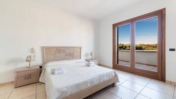 4 Schlafzimmer, BĂŒgeleisen/BĂŒgelbrett, Reisekinderbett, WLAN