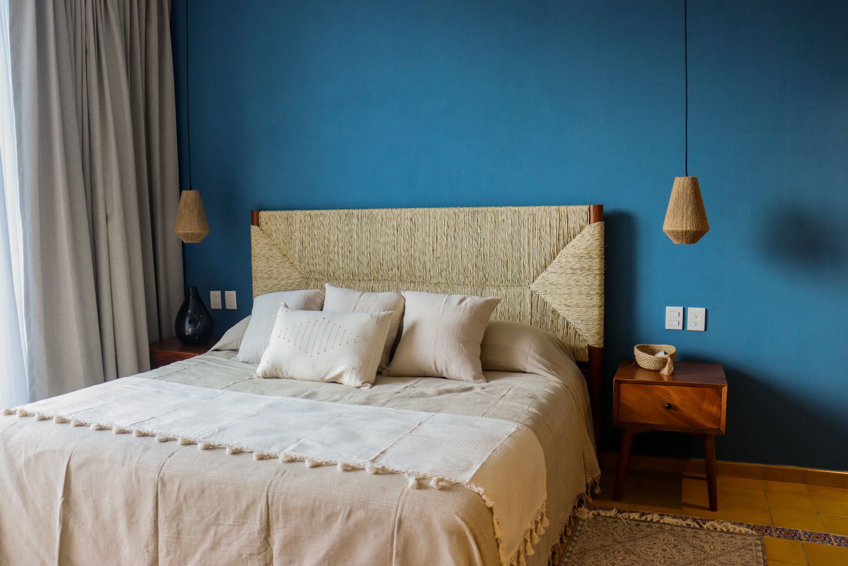 Royal Suite | 1 bedroom, blackout drapes, iron/ironing board, free WiFi