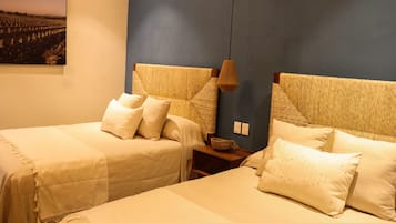 Grand Suite | 1 bedroom, blackout drapes, iron/ironing board, free WiFi