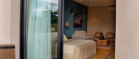 Royal Suite | 1 bedroom, blackout curtains, iron/ironing board, free WiFi