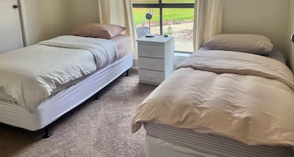 Wings Field - peaceful family farm stay
Farm stay in Tocumwal, Australia