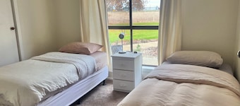 Wings Field - peaceful family farm stay
Farm stay in Tocumwal, Australia