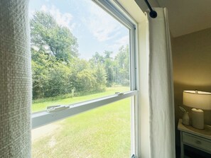 Interior - Milk Hand House.. Peaceful 1 bedroom cabin (Tickfaw)
