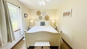 1 bedroom, iron/ironing board, travel crib, free WiFi