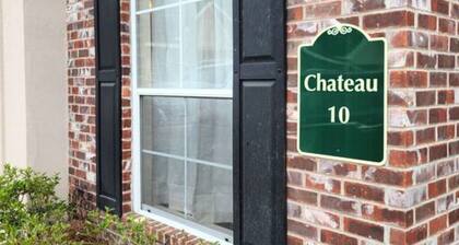 Chateau 10, spacious townhouse in Tickfaw, LA