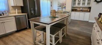 Thomas House, spacious house in Tickfaw, LA