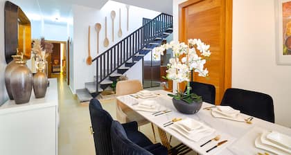 SPACIOUS AND LUXURY VILLA WITH 4 BEDROOM, PICUZZI, and all what you deserve.