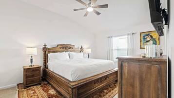 3 多间卧室、熨斗/熨衣板、WiFi、床单