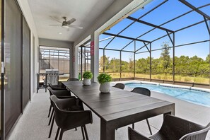 Outdoor dining - 6103 High Seas Drive (Orlando)