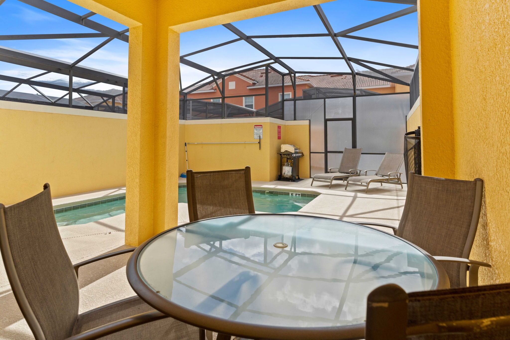 House (3 Bedrooms) | Property amenity