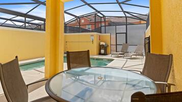 House (3 Bedrooms) | Property amenity