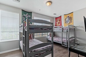 House (3 Bedrooms) | Property amenity