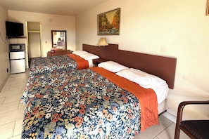 Individually furnished, free WiFi, bed sheets - Del Rio Hotel O near Mesa Downtown (Mesa)