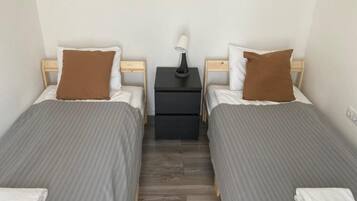 2 bedrooms, WiFi, bed sheets