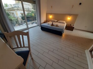 1 bedroom, WiFi, bed sheets - DWELLING 3 - FIVE ROOMS LECCE (LECCE)