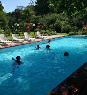 Piscine extérieure