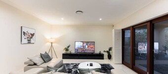 Home away from home, Grand Family Mansion