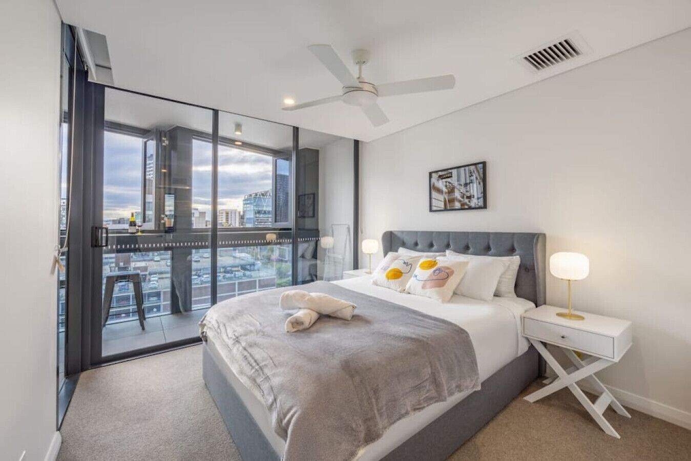 2 bedrooms, desk, iron/ironing board, free WiFi