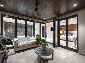 Interior - Sublime Contemporary Designer Villa w/Pool (Rochedale)