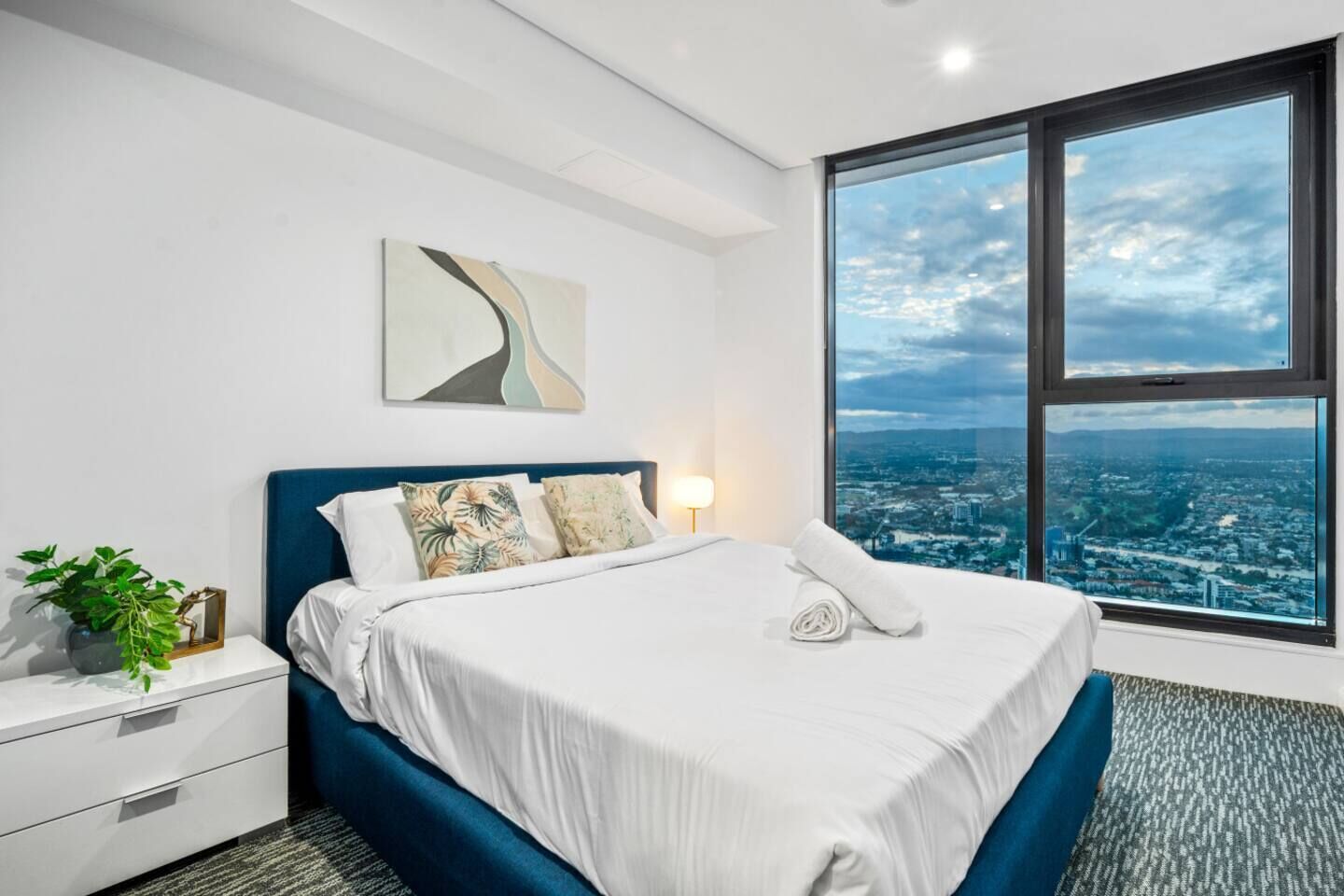 2 bedrooms, desk, iron/ironing board, free WiFi