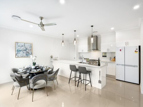 4BR Cozy house 5mins to beach