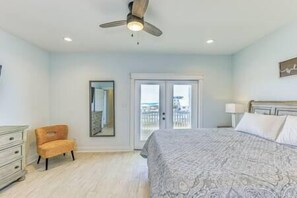 6 habitaciones, tabla de planchar con plancha, wifi y ropa de cama