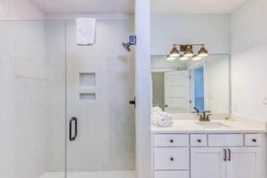 Towels - it's Fox O'Cock Somewhere–Family-Gulf Escape- (Gulf Shores)