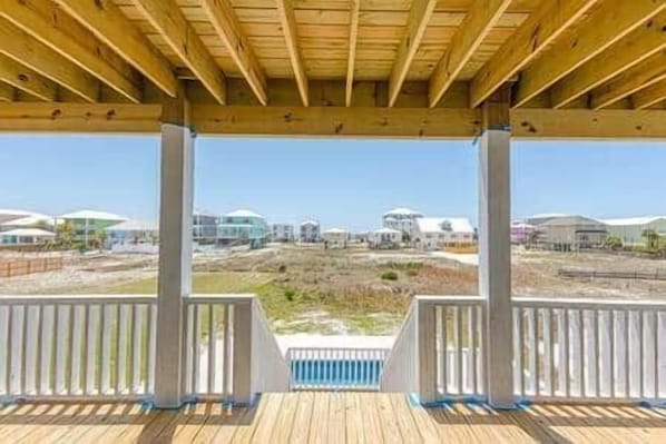 Property grounds - it's Fox O'Cock Somewhere–Family-Gulf Escape- (Gulf Shores)