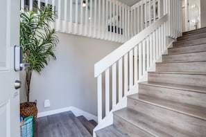 Interior - Luxe Beach House w/ Ocean Views (San Clemente)