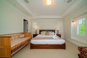 7 bedrooms, free WiFi - Elegant & Cozy Escape West Vancouver (Vancouver)