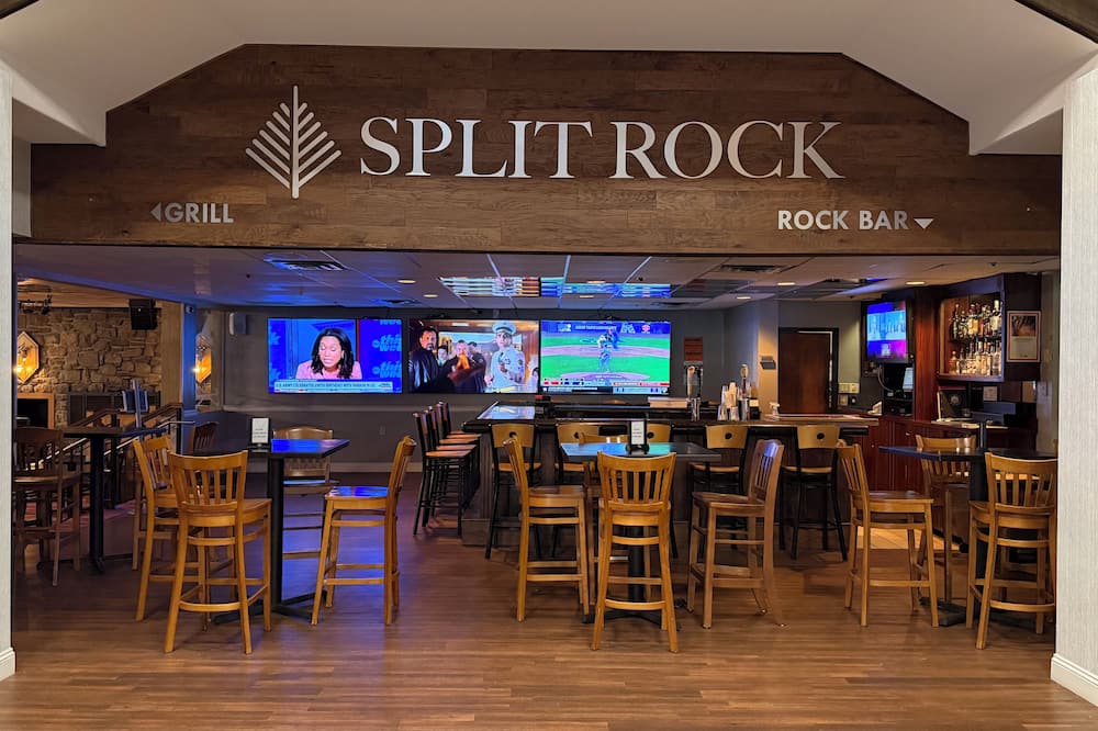 The Willowbrook Golf Hotel At Split Rock