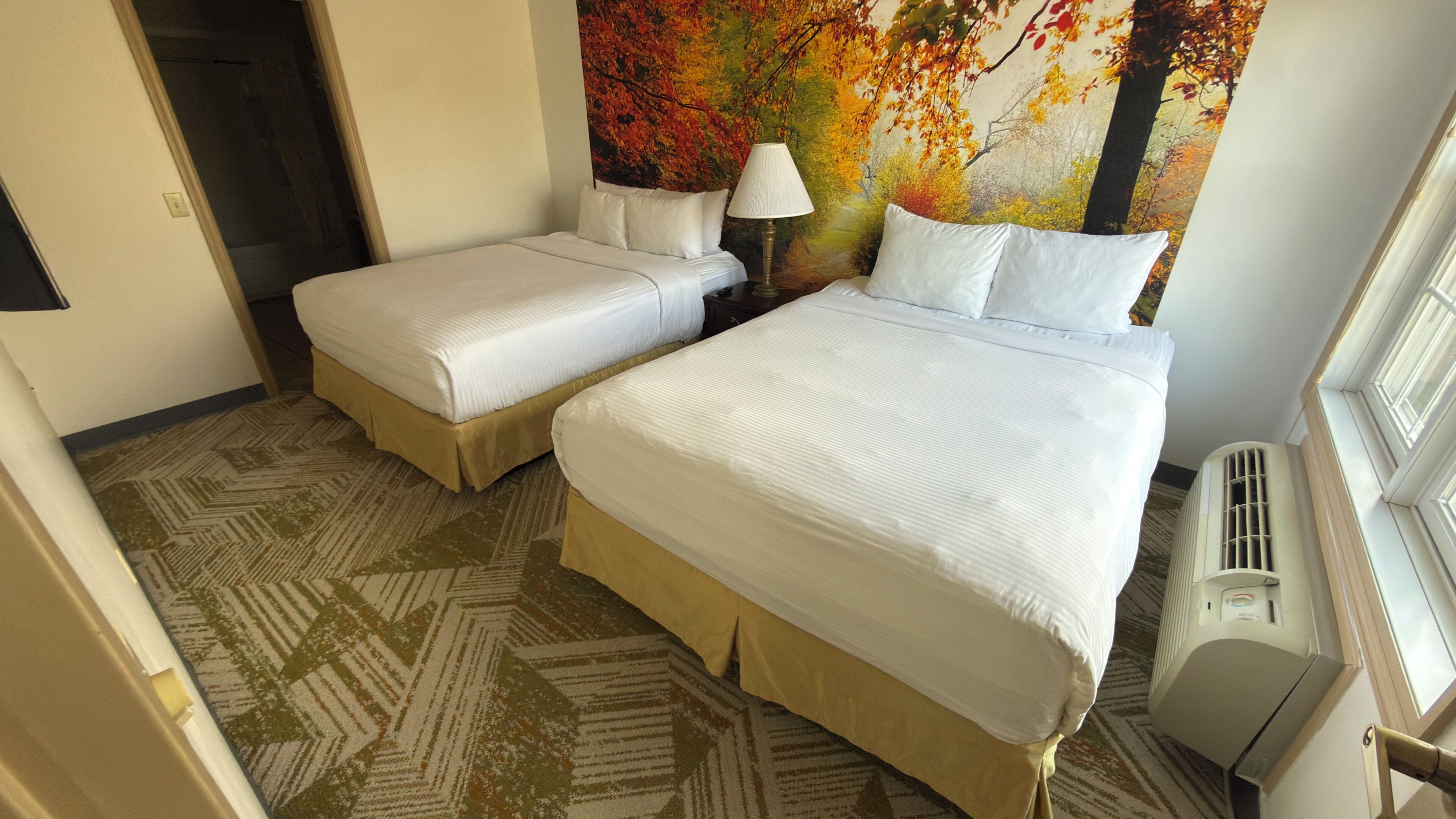 Deluxe Suite, 2 Queen Beds, Non Smoking
