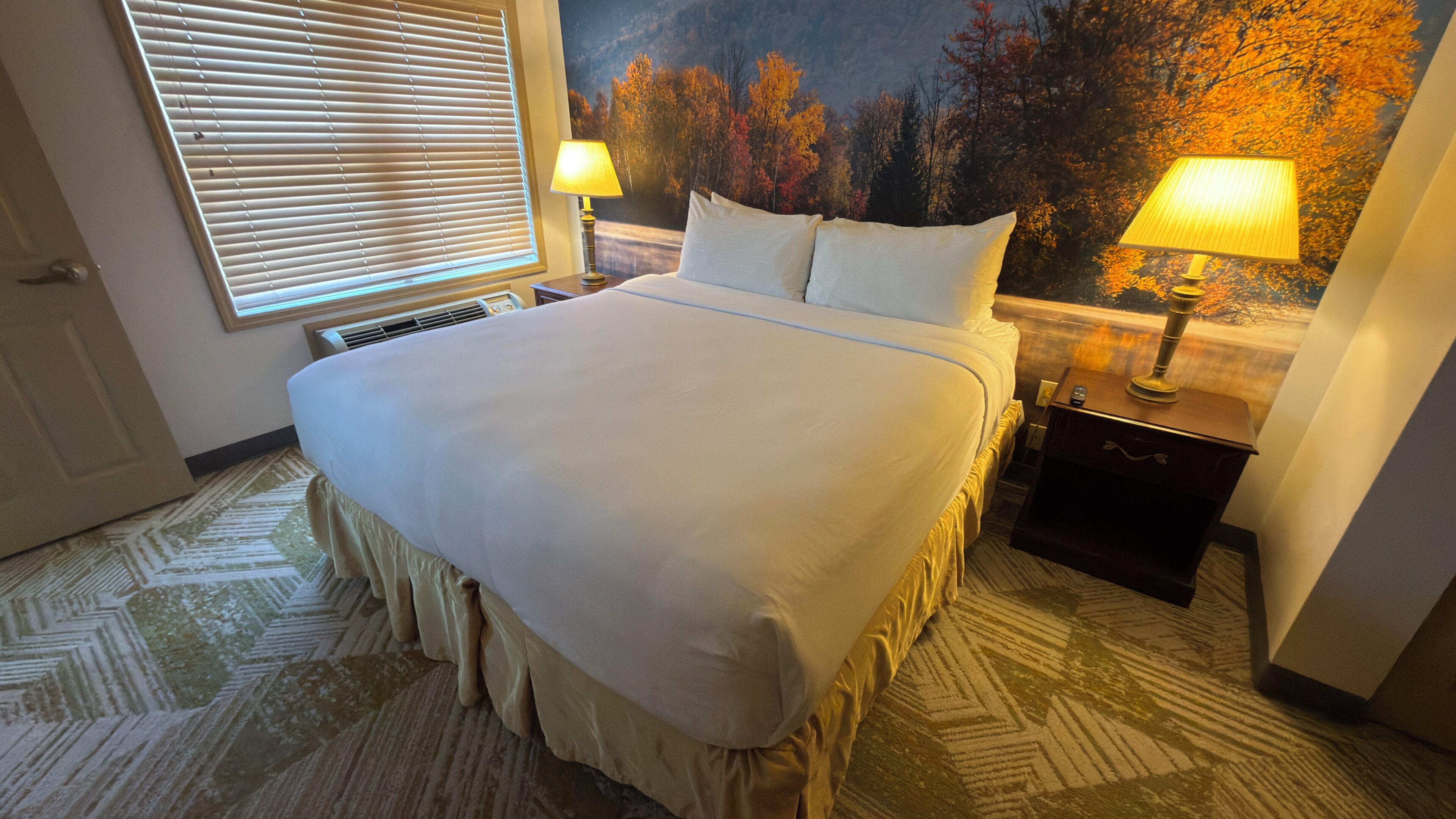 1 bedroom, in-room safe, desk, blackout drapes