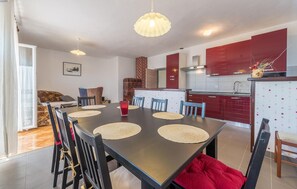 Dining - Nice apartment in Stara Vas with WiFi (Stara Vas)